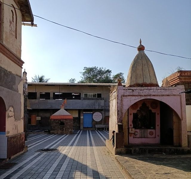 Sangli_Sangmeshwar_temple_3