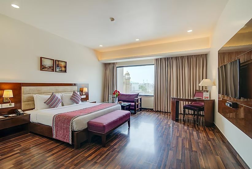 Sonipat_Hotel_home_in_by_amrik_sukhdev_2