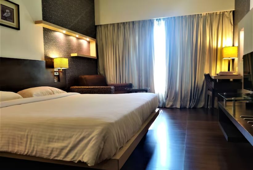 Thane_Hotel_satkar_residency_2
