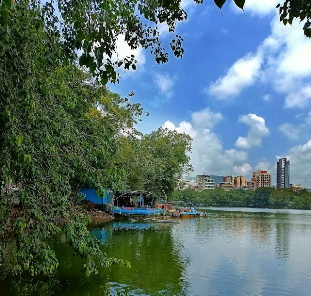 Thane_Talao_pali_1