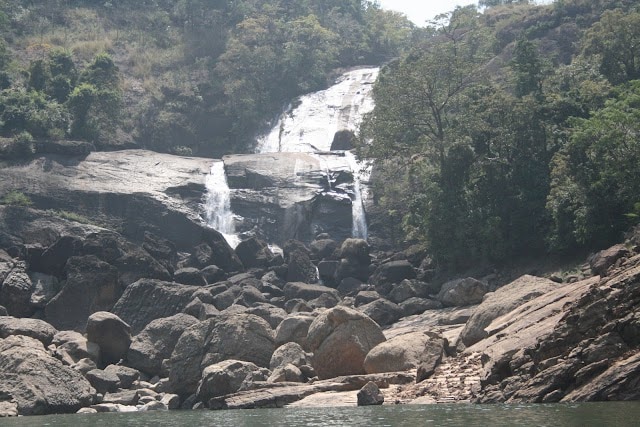 Tirunelveli_Banatheertham_falls_1