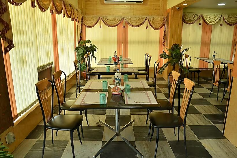 Tirunelveli_Hotel_aryaas_3