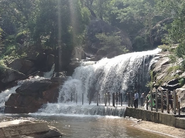 Tirupur_Panchalinga_waterfall_2