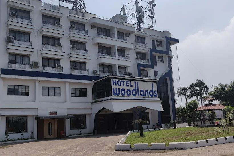 Vapi_Hotel_woodlands_1
