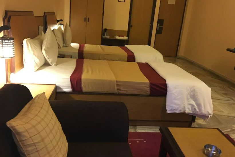 Vapi_Hotel_woodlands_2