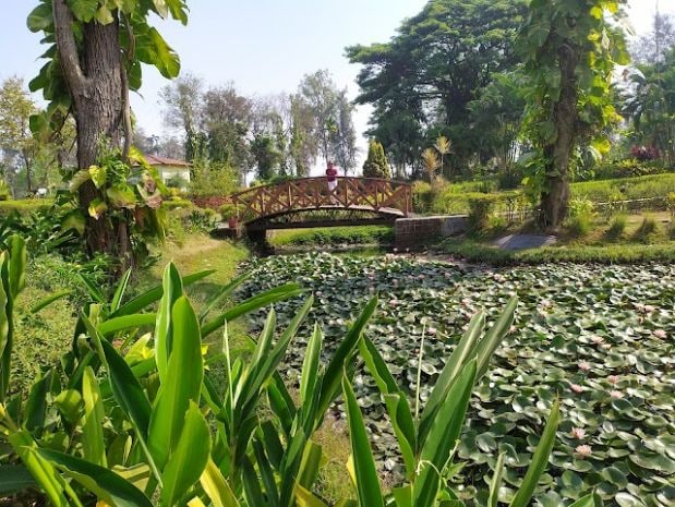 Vapi_Nakshatra_garden_2