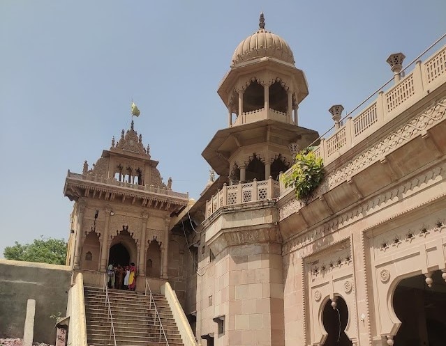 Vrindavan_Banke_bihari_mandir_vrindavan_2