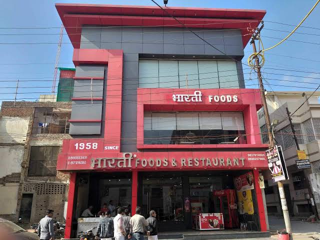 Vrindavan_Bharti_foods_sweets_&_restaurant_in_vrindavan_1