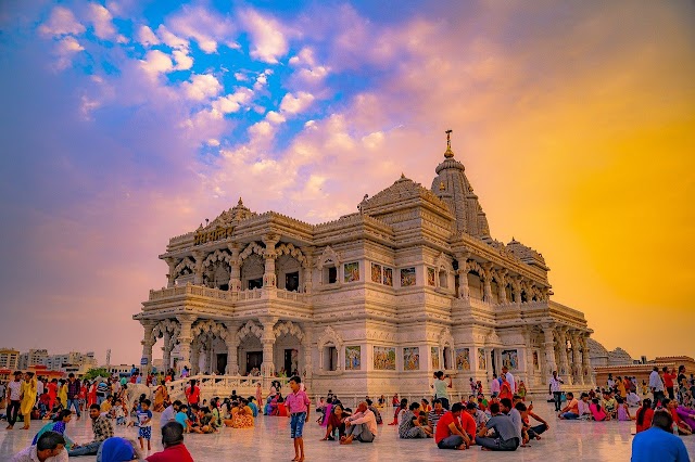 Vrindavan_Prem_mandir_2