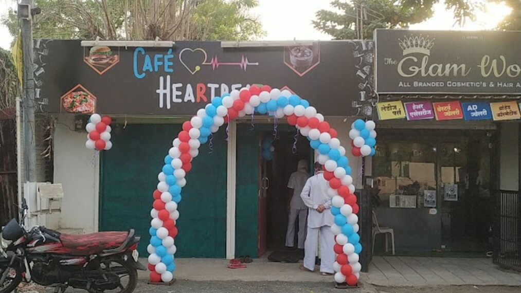 Akola_Heartbeat_cafe_2