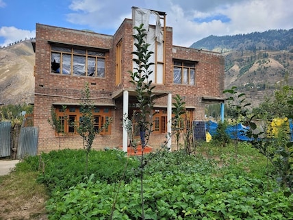 Umar's Homestay
