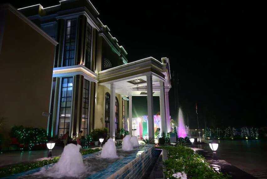 Ayodhya_Hotel_krinoscco_3