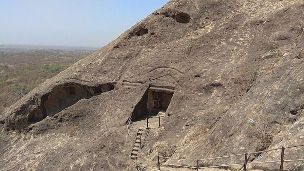 Bharuch_Kadia_dungar_caves_3