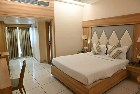 Rang Lords Inn Bharuch