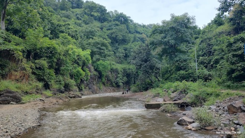 Bharuch_Zarwani_waterfall_3