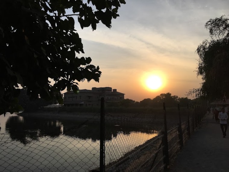 Bhavnagar_Gaurishankar_lake_2