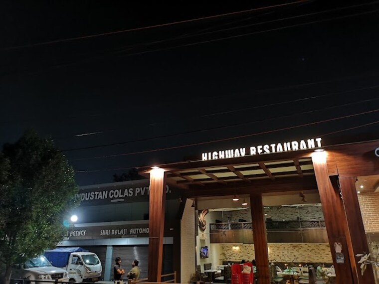 Bhilai_Highway_restaurant_1