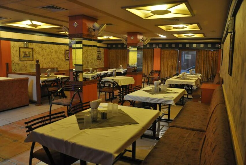 Chandrapur_Hotel_mayur_1