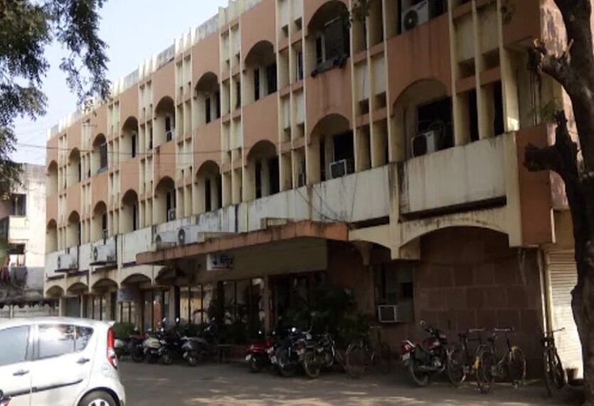 Chandrapur_Hotel_mayur_3