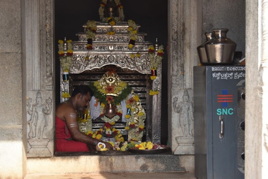 Chitradurga_Halu_rameshwara_temple_1