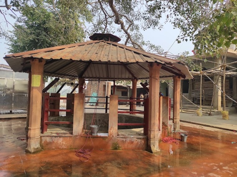 Chitrakoot_Bharatkoop_temple_2