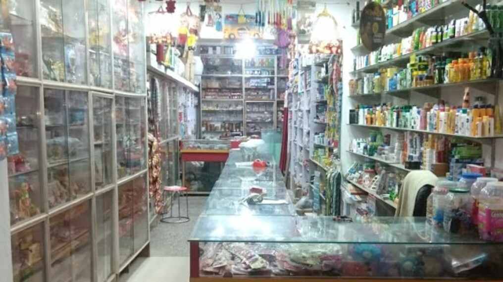 Chitrakoot_Priyanka_shopping_centre_2