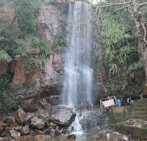 Chittoor_Kailasakona_waterfall_1