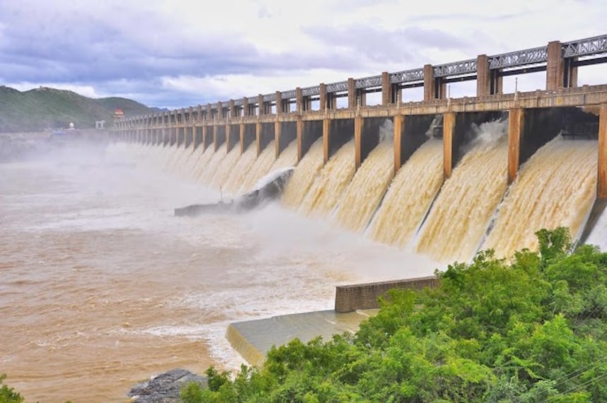 Dharmapuri_Mettur_dam_2