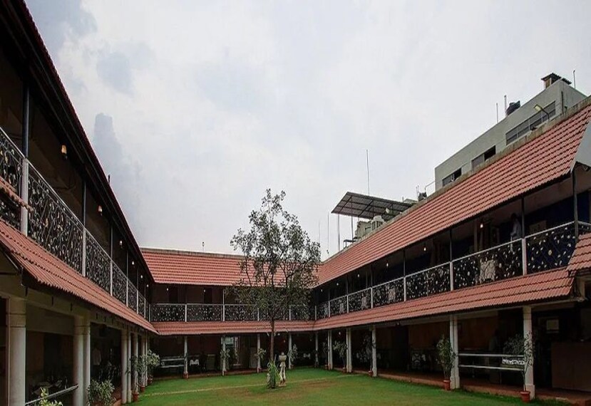 Dharwad_Travel_inn_hotel_1