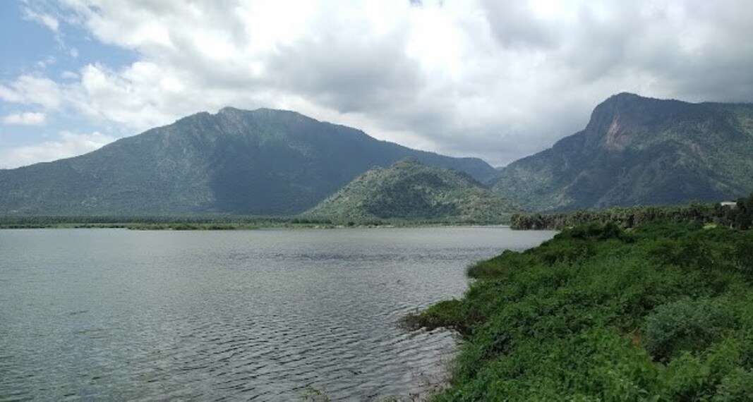 Dindigul_Kamarajar_lake_and_the_kamarajar_sagar_dam_3