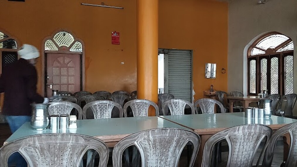 Etawah_Krishna_restaurants_1