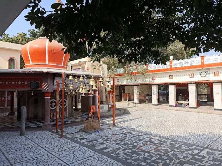 Etawah_Shri_neelkanth_temple_1