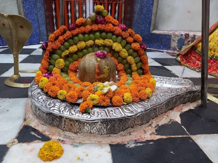 Etawah_Shri_neelkanth_temple_2