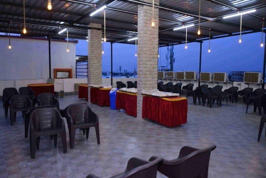 Gulbarga_Hotel_lotus_park_3