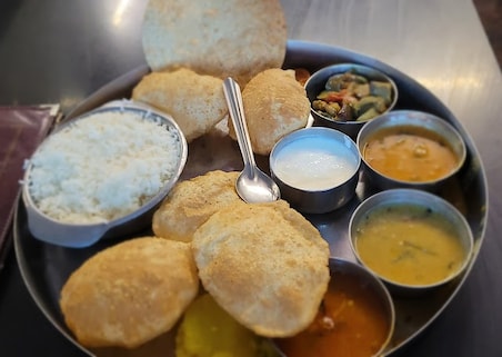 Kamat Restaurant