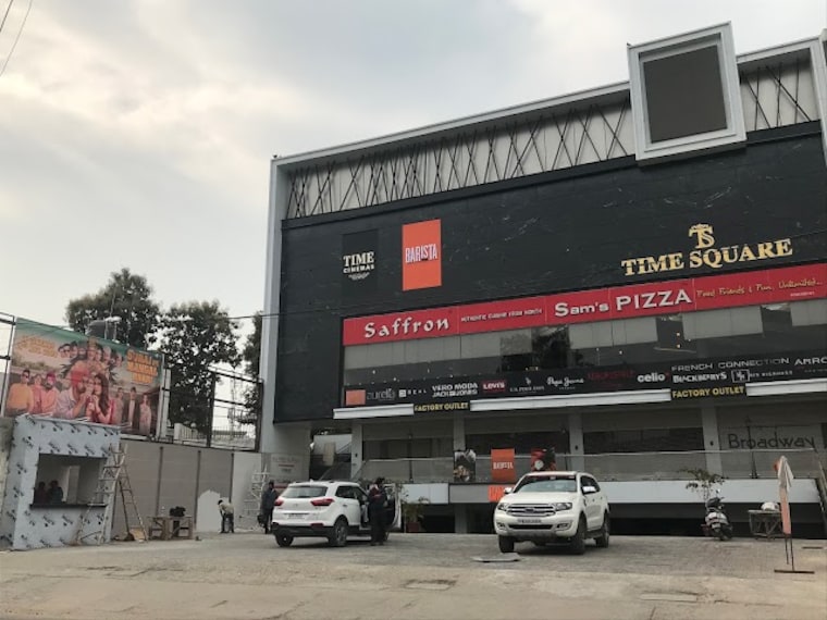 Hoshiarpur_Time_square_2