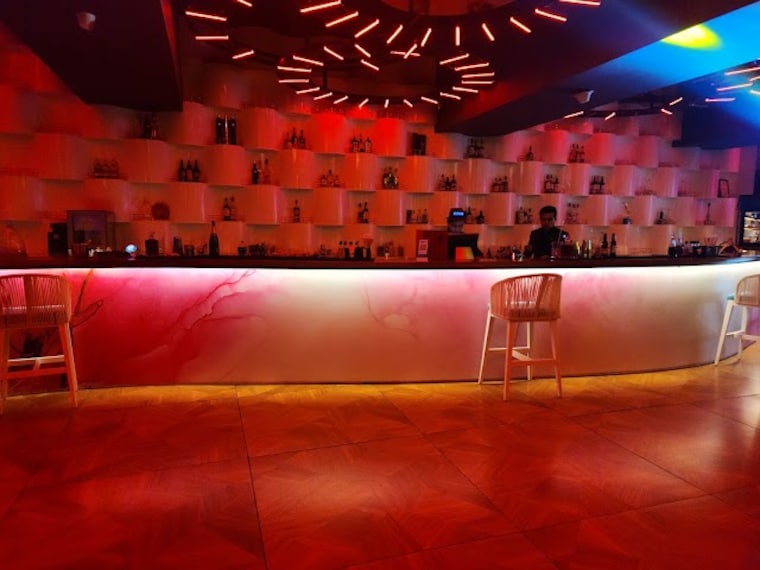 Hoskote_High_ultra_lounge_2