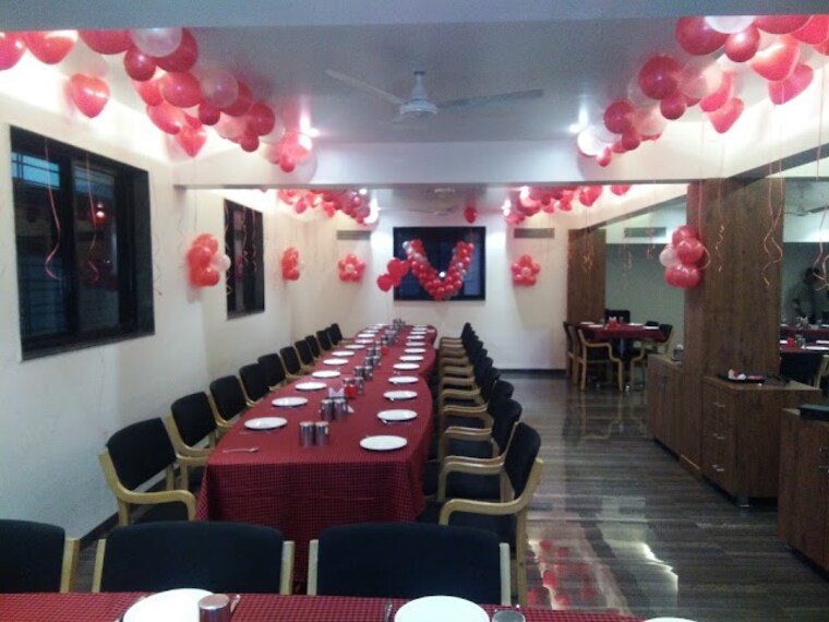 Jalgaon_Hotel_basuri_1