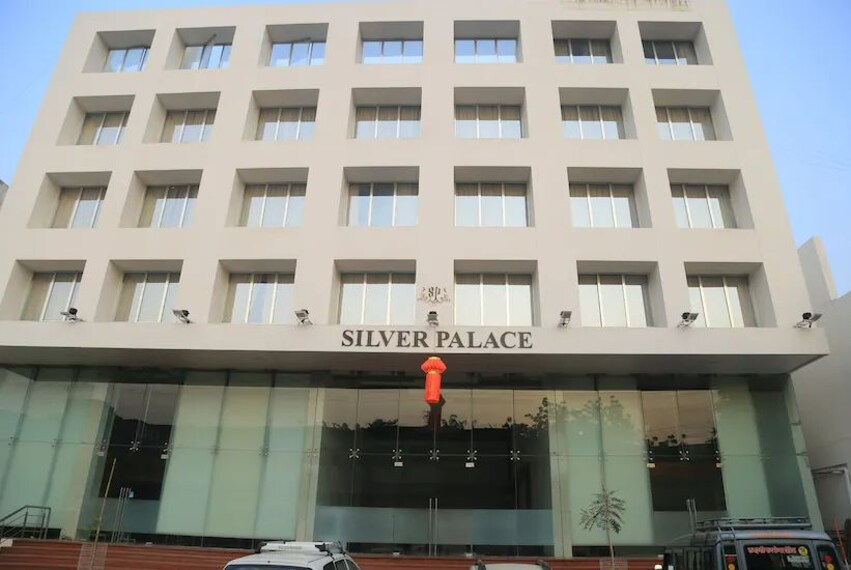 Jalgaon_Hotel_silver_palace_3