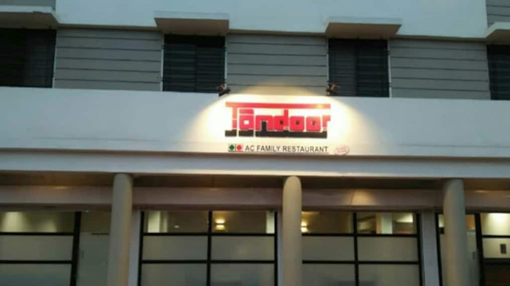 Jalgaon_Tandoor_restaurant_1