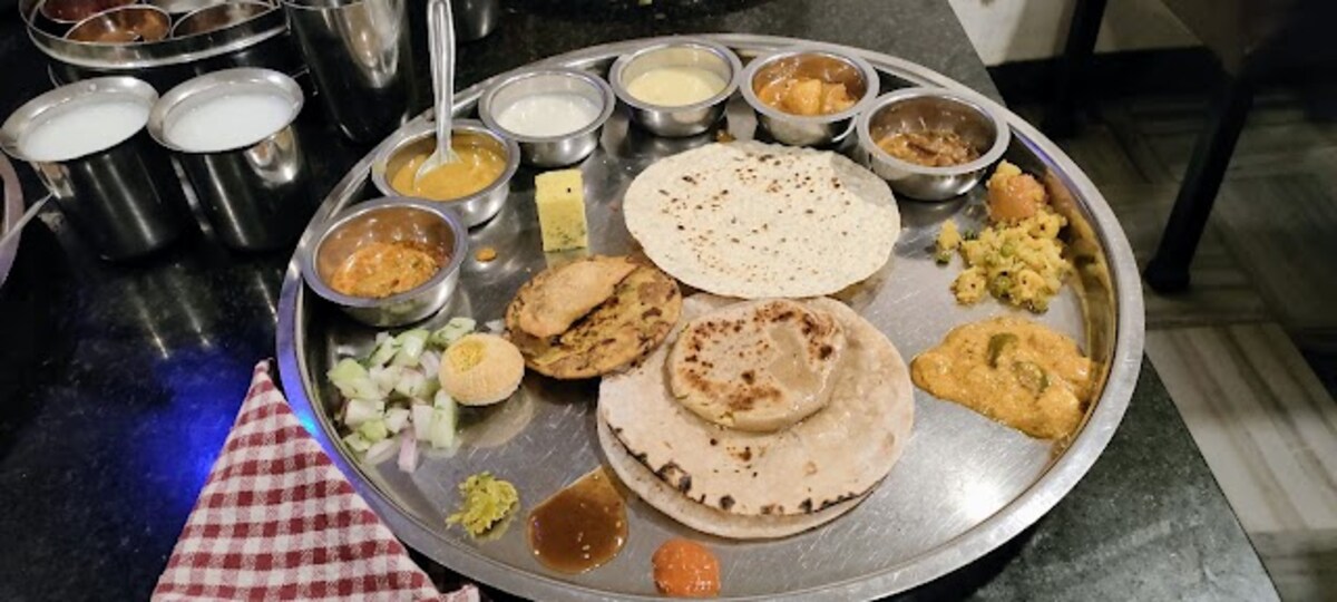 Jalgaon_Uttam_bhoj_2