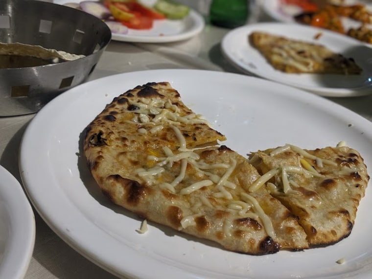 Jamnagar_Darjiiling_restaurant_2