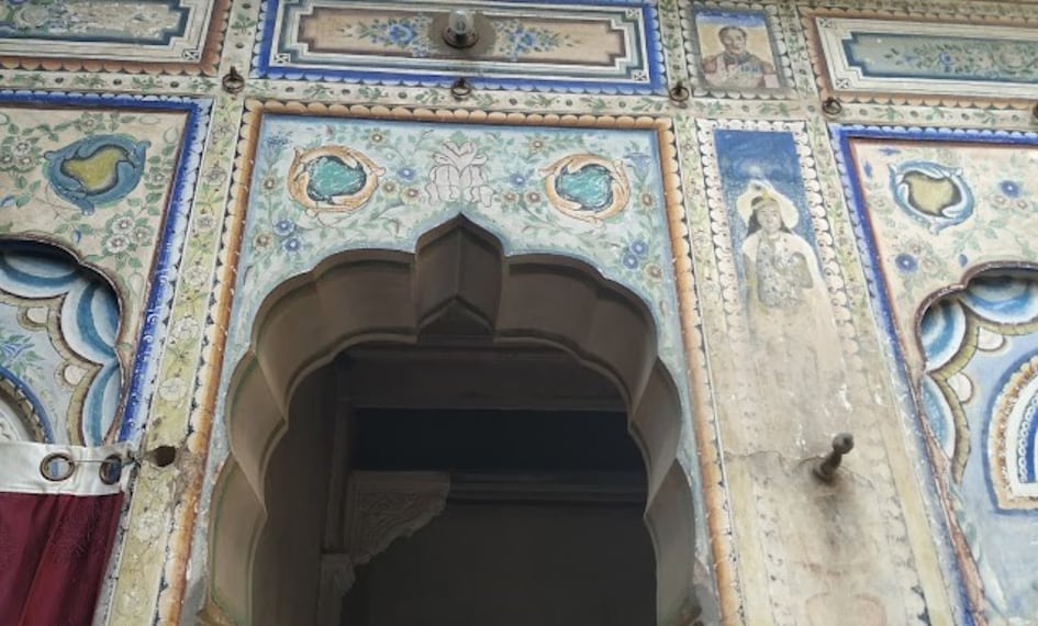 Jhunjhunu_Aath_haveli_2