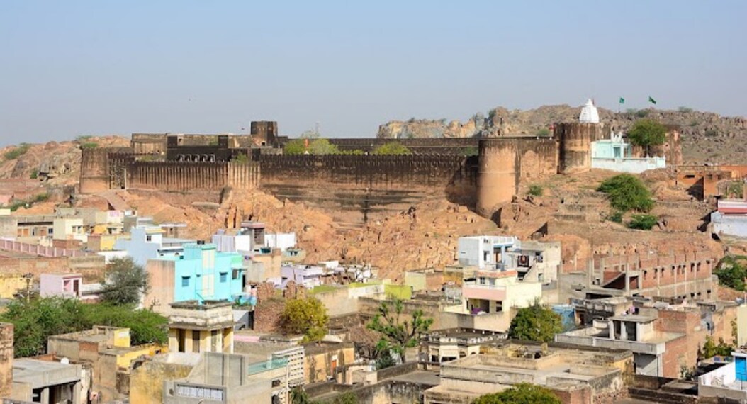 Jhunjhunu_Badalgarh_fort_1