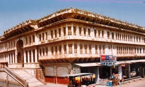 Modi Haveli and the Tibrewal Haveli
