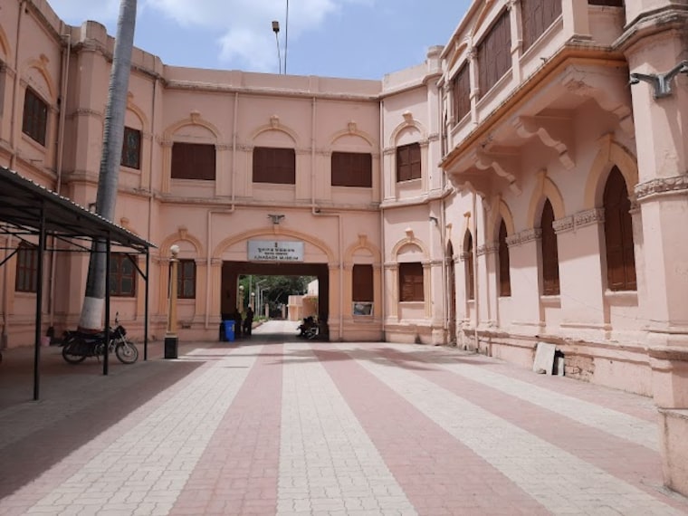 Junagadh_Darbar_hall_museum_1
