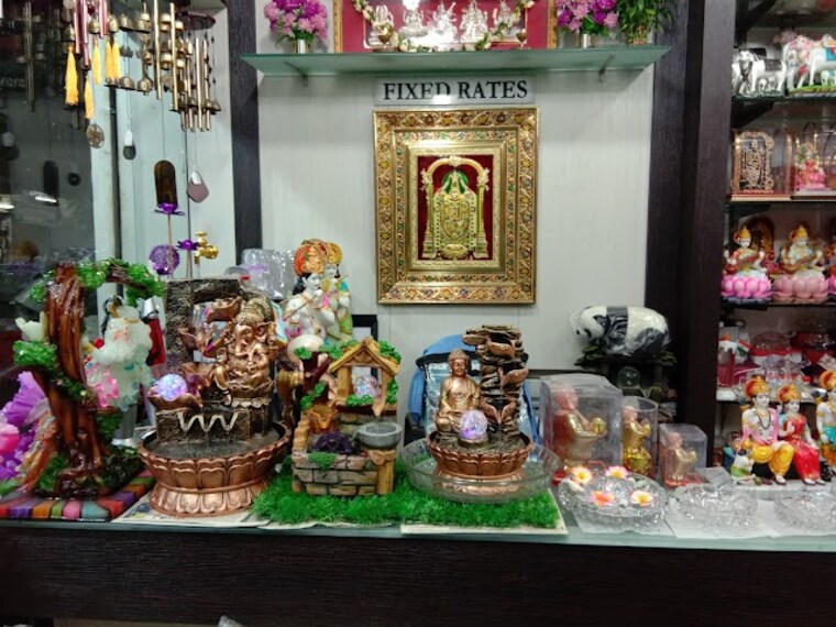 Karimnagar_Aruna_gift_gallery_2