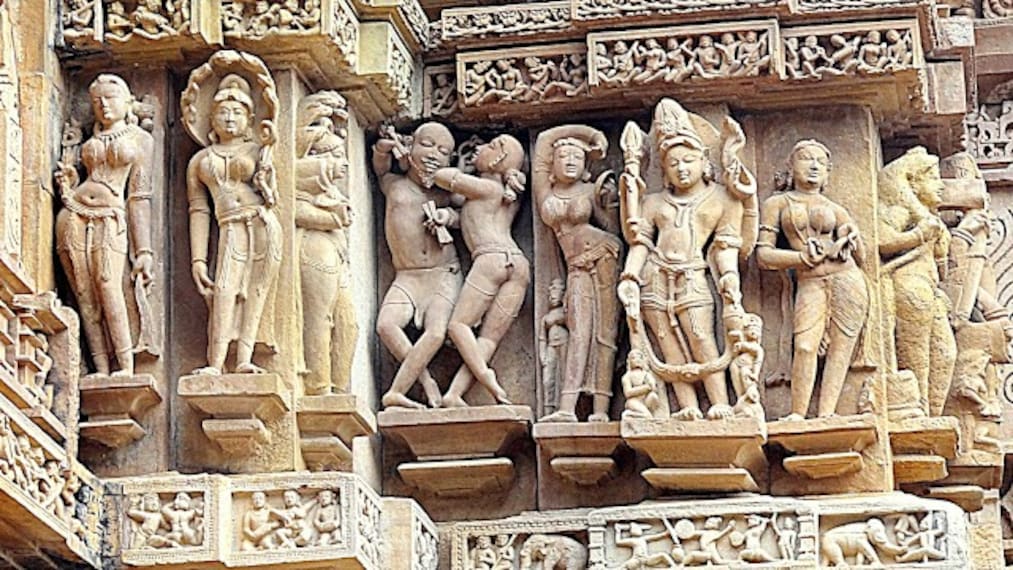 Khajuraho_Manjeshwar_temple_3