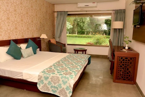 MPT Jhankar, Khajuraho