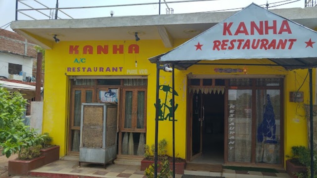 Khajuraho_Restaurant_kanha_1